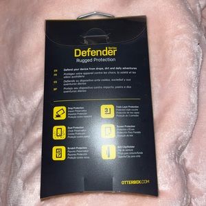 Black otter box defender rugged protection iPhone 6/6s
